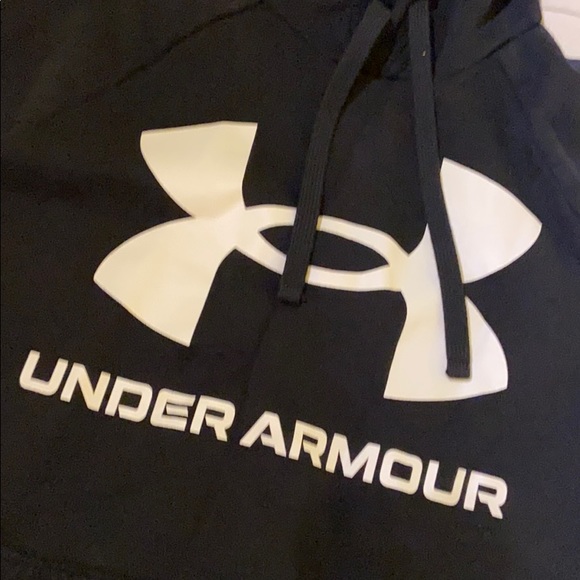 Under Armour short sleeve hoodie - Picture 2 of 4